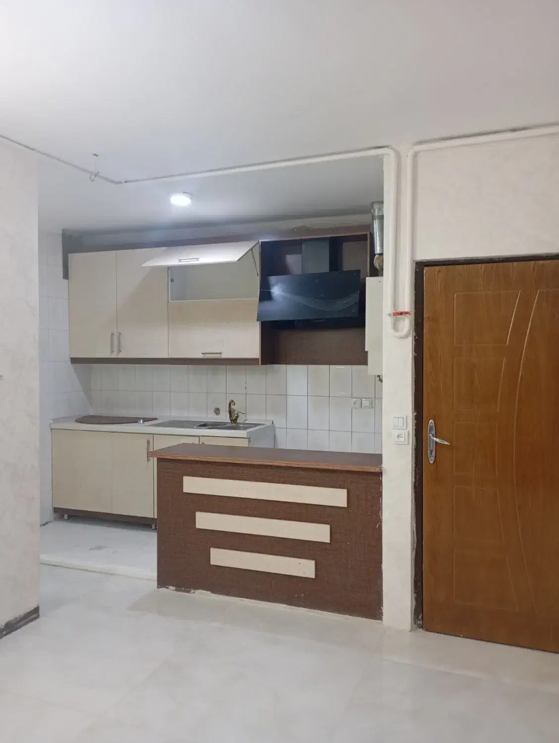 48متر اپارتمان طبقه چهارم بابازسازی بهارستان|فروش آپارتمان|اصفهان, بهارستان|دیوار