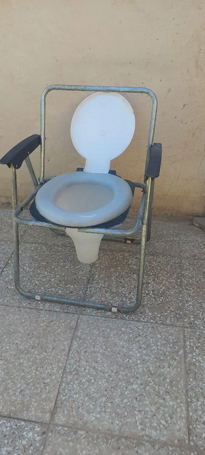 توالت فرنگی سیار و تا شوی پایه فلزی|آرایشی، بهداشتی، درمانی|قم, زاد|دیوار