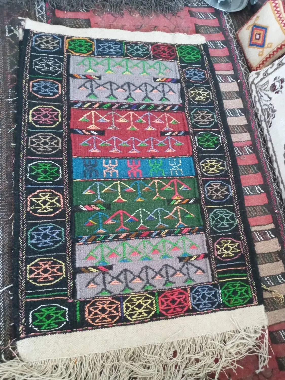 تعدادی گلیم پادری دستبافت|گلیم، جاجیم، گبه|بجنورد, |دیوار