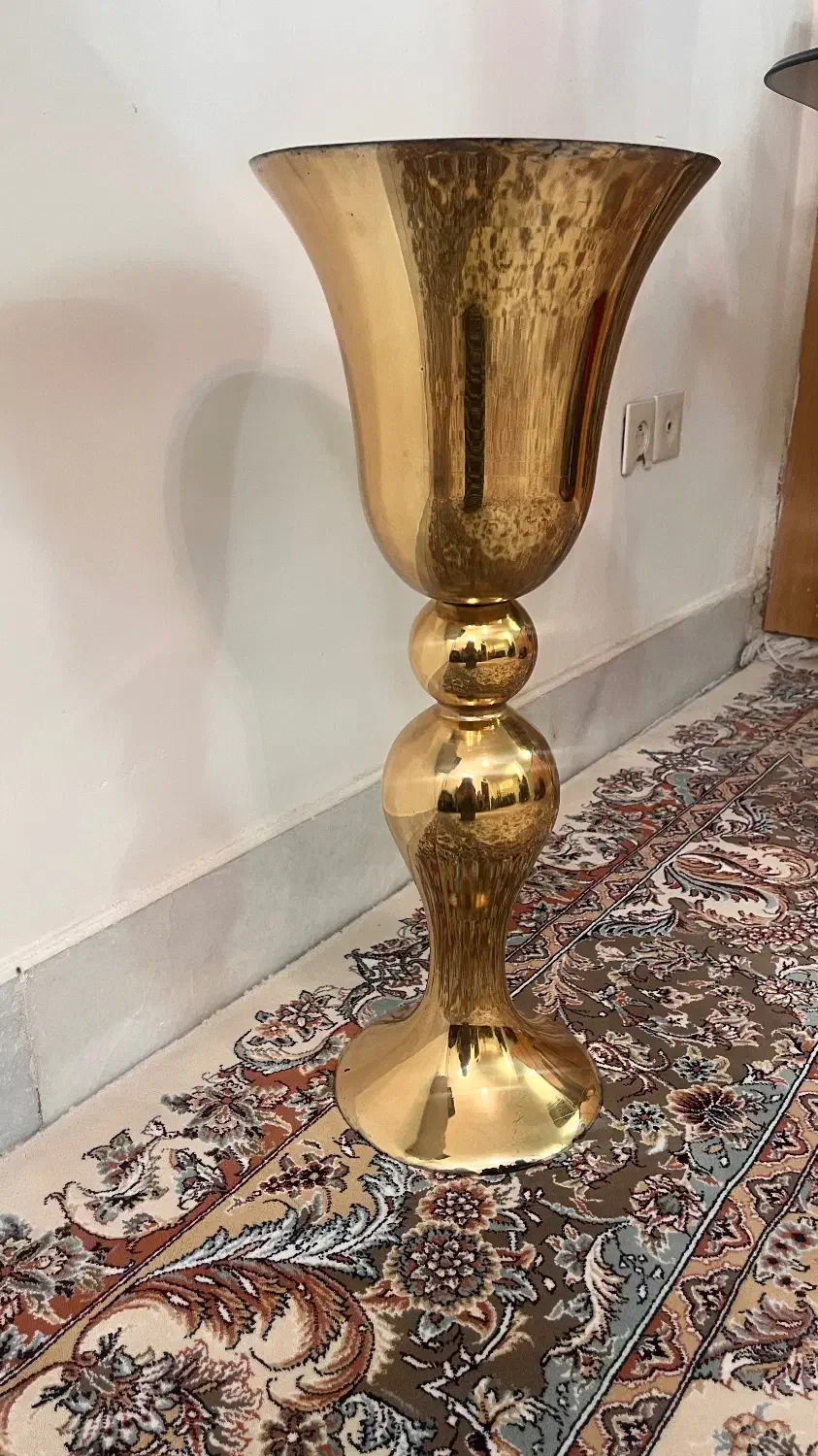 گلدان طلایی|صنایع دستی و سایر لوازم تزئینی|اصفهان, کلمان|دیوار