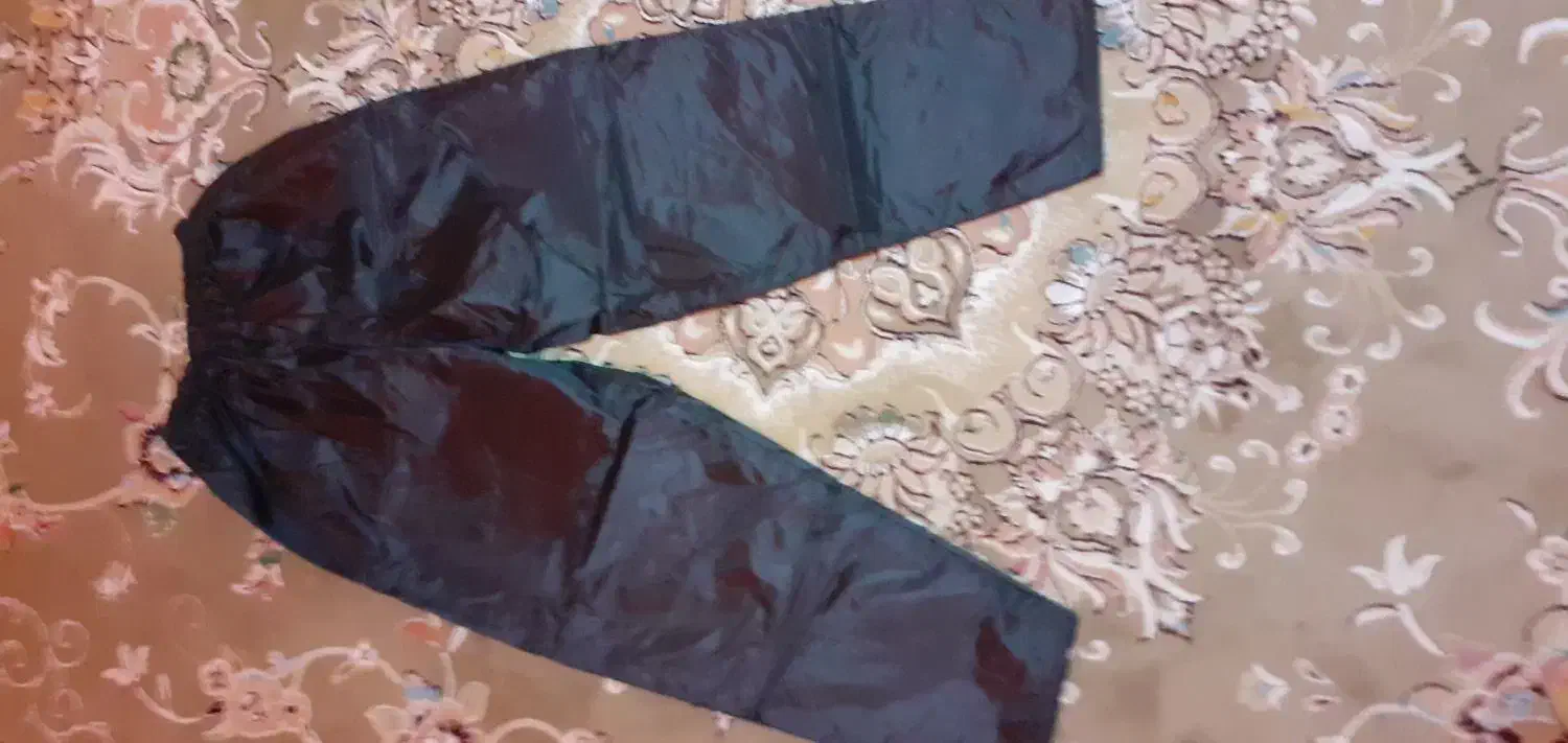 بارانی|لباس|میانه, |دیوار