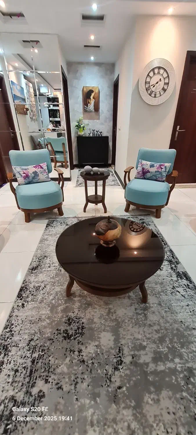 مبل مینیمال ( بعلت مهاجرت )|مبلمان خانگی و میز عسلی|تهران, شهرک چیتگر|دیوار