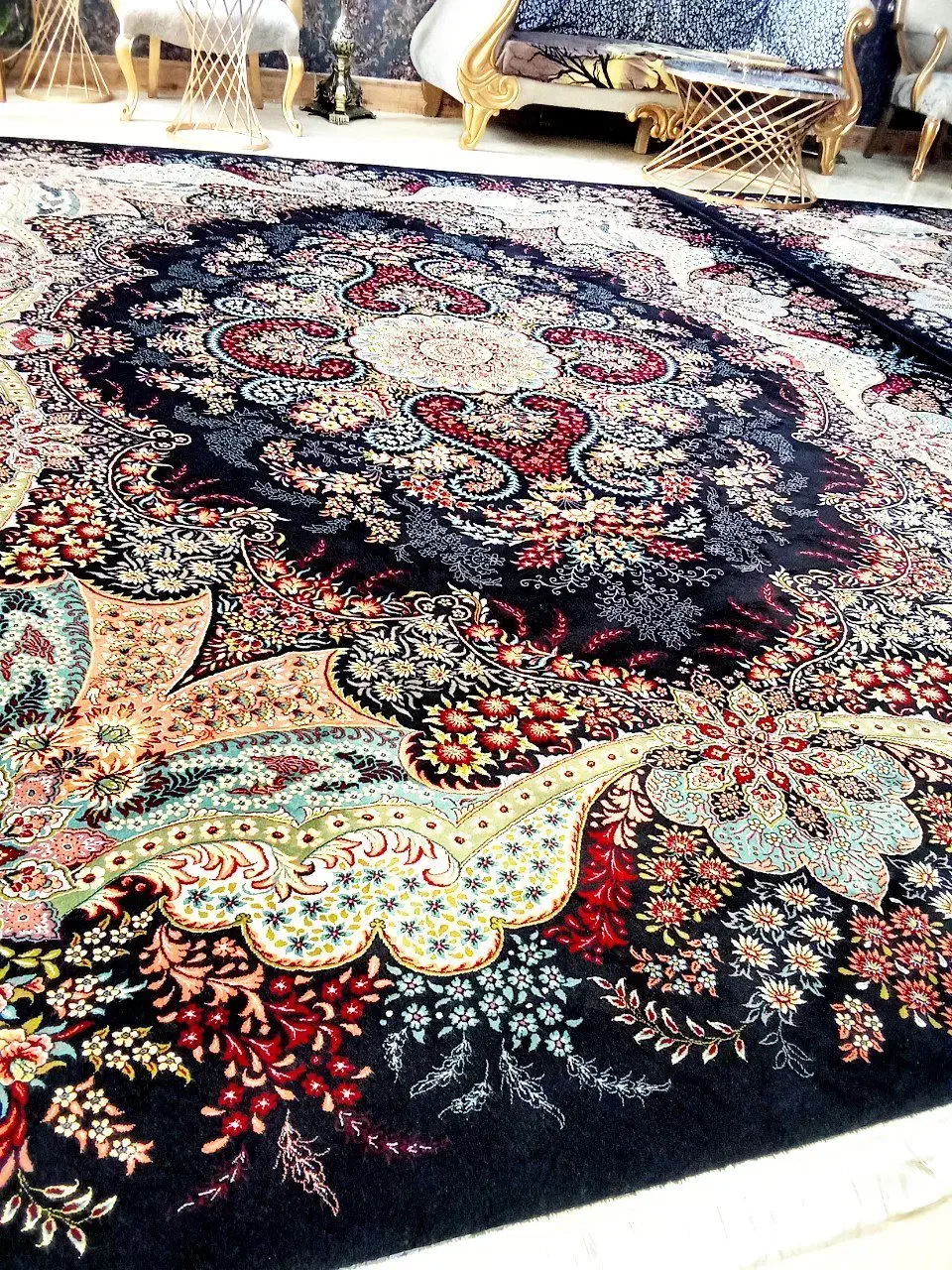 فرش ۱۲متری طرح اهورا|فرش|مشهد, انقلاب|دیوار