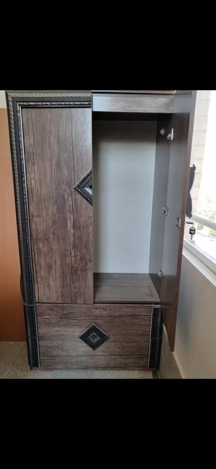 کمد لباس|جاکفشی، کمد، دراور|اصفهان, لاله|دیوار