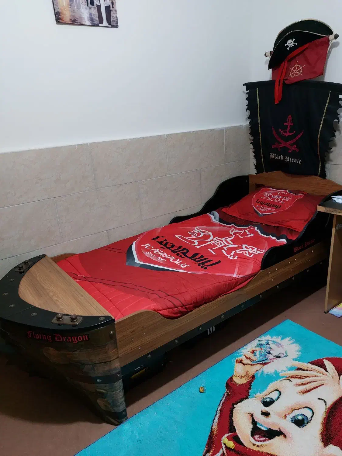 کمدلباس  وتخت نوجوانی با تشک در حد نو سالم|تخت و سرویس خواب|محمدشهر, سیدآباد|دیوار