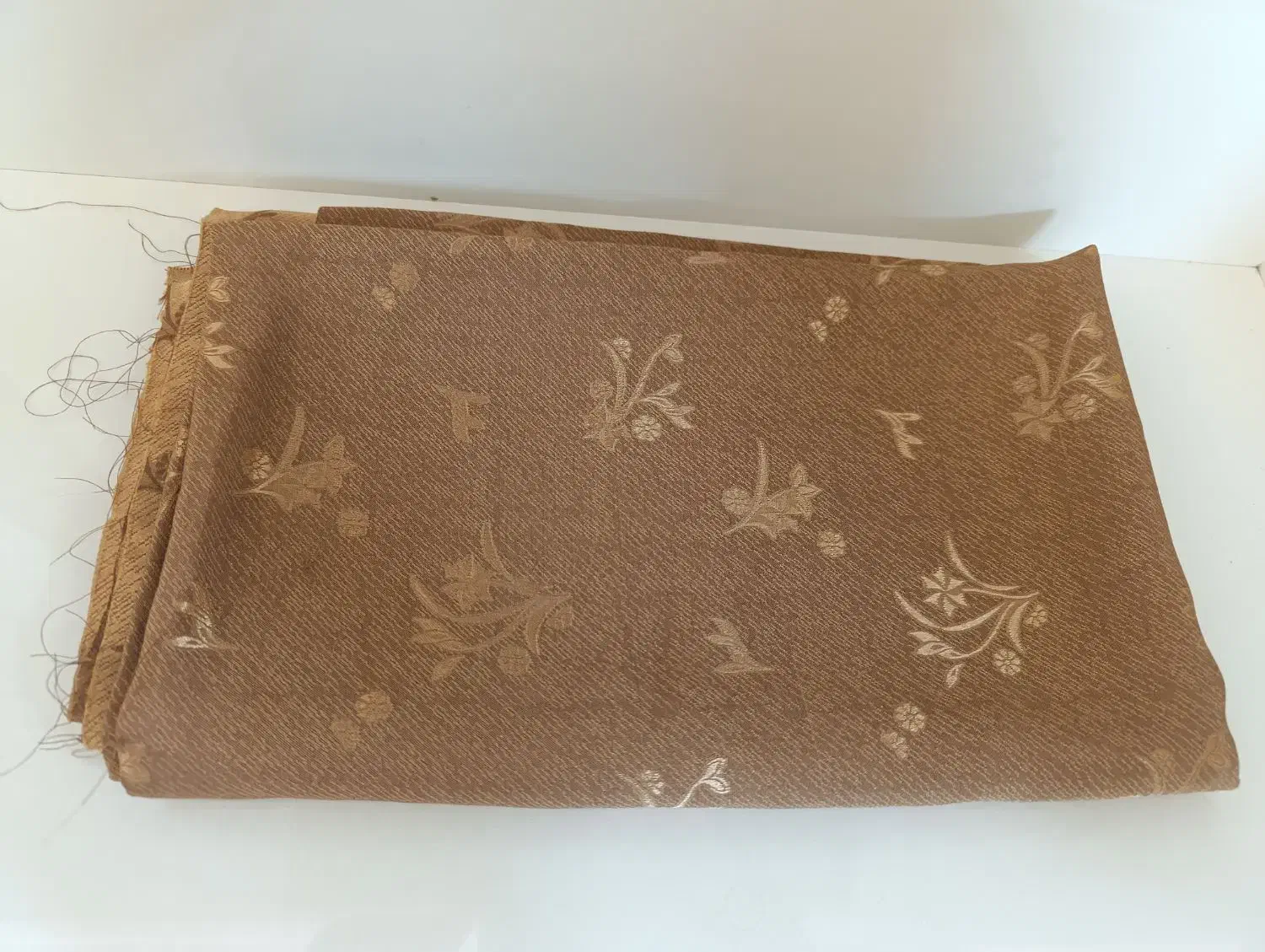 پارچه|لوازم خیاطی و بافتنی|کاشان, میدانگاه آقا|دیوار