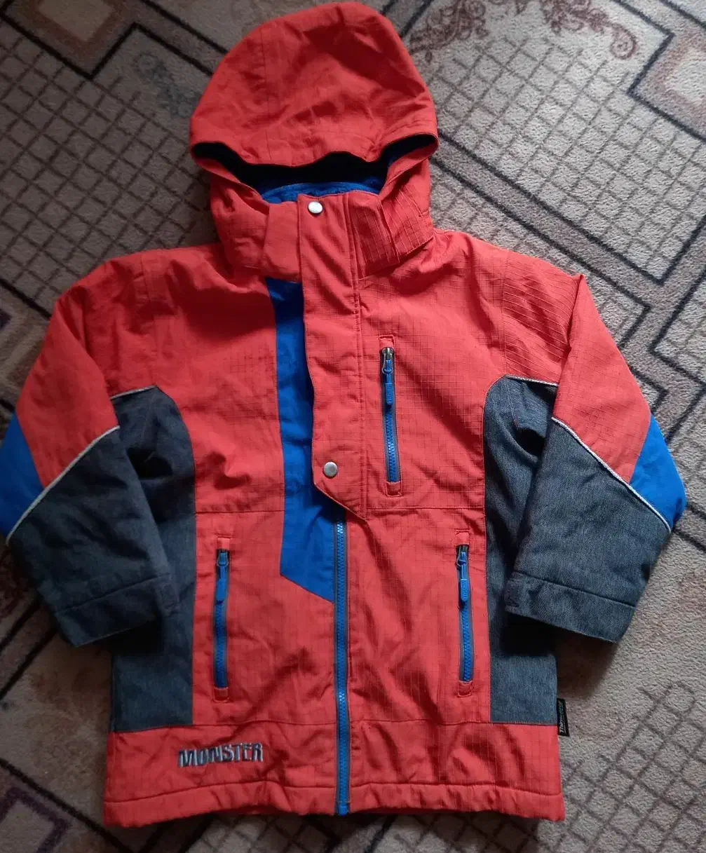 تعدادی کاپشن|لباس|مشهد, شهید قربانی|دیوار