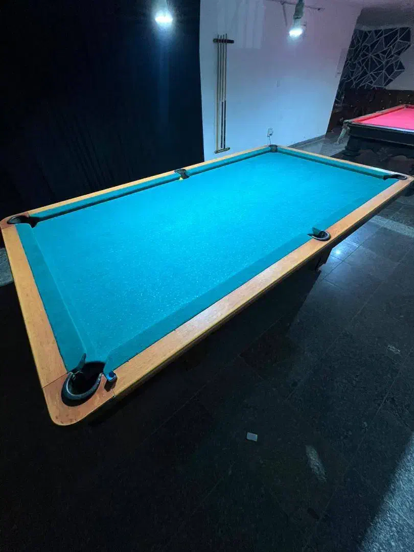 میز بیلیارد|ورزشهای توپی|بندر انزلی, چهارفریضه|دیوار