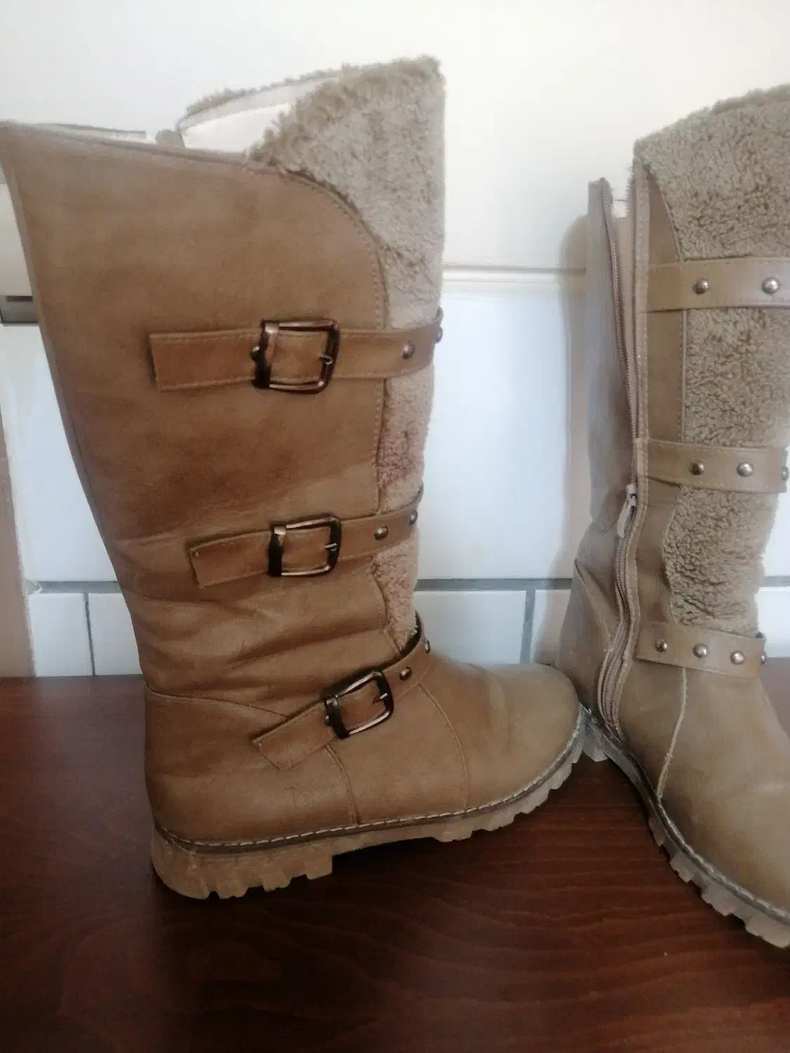 چکمه خارجی|کیف، کفش، کمربند|فارسان, |دیوار