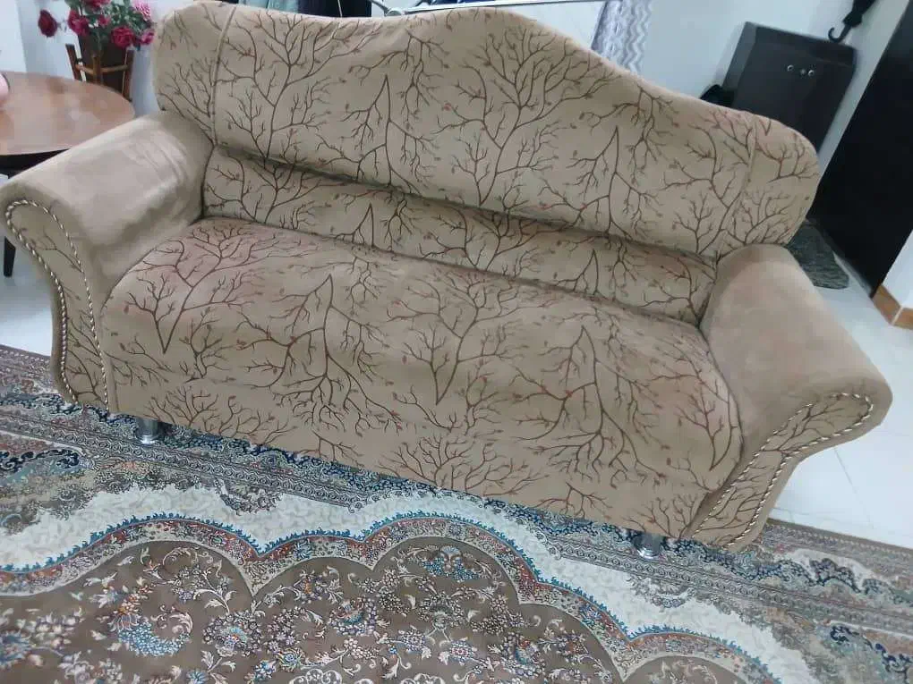 فروش مبل ۷ نفره و میز تی وی|مبلمان خانگی و میز عسلی|قائمشهر, |دیوار