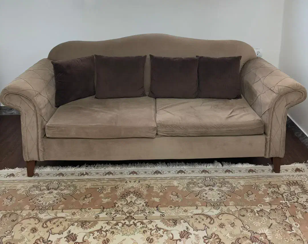 مبل و میز ناهار خوری و بوفه|مبلمان خانگی و میز عسلی|رشت, لاکانی|دیوار