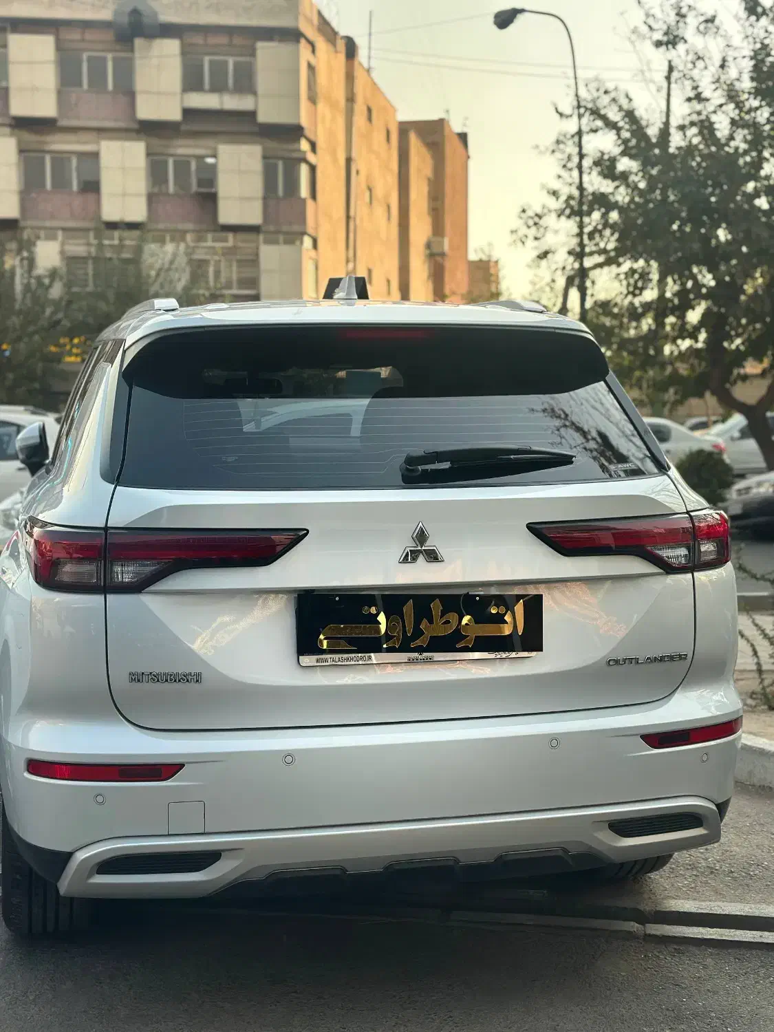 میتسوبیشی اتلندرhلاین|خودرو سواری و وانت|تهران, سنائی|دیوار