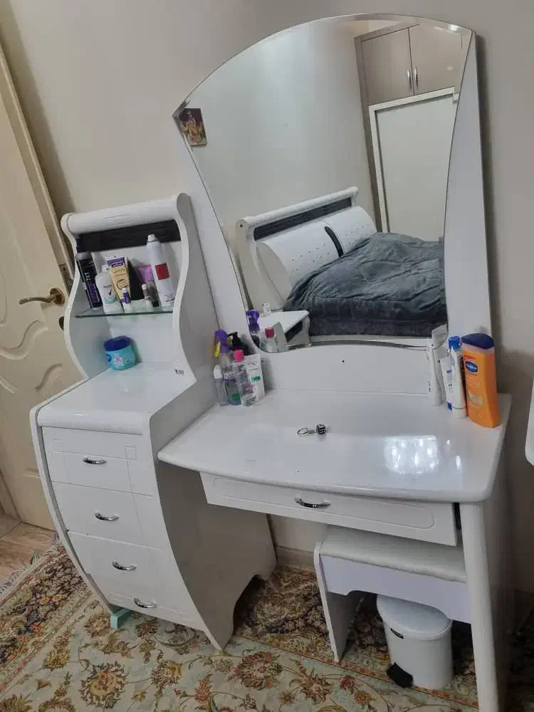 تخت دو نفره همراه با دو عدد تشک ۲ در .۹ متر|تخت و سرویس خواب|تبریز, |دیوار