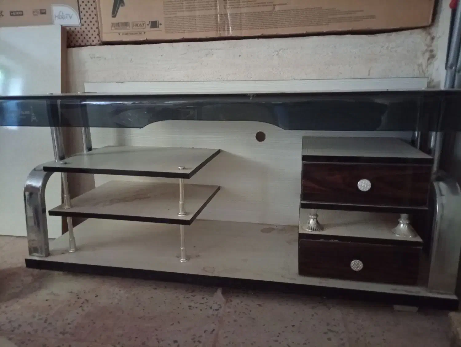 میز تلویزیون|میز تلویزیون|فیروزآباد (لرستان), |دیوار