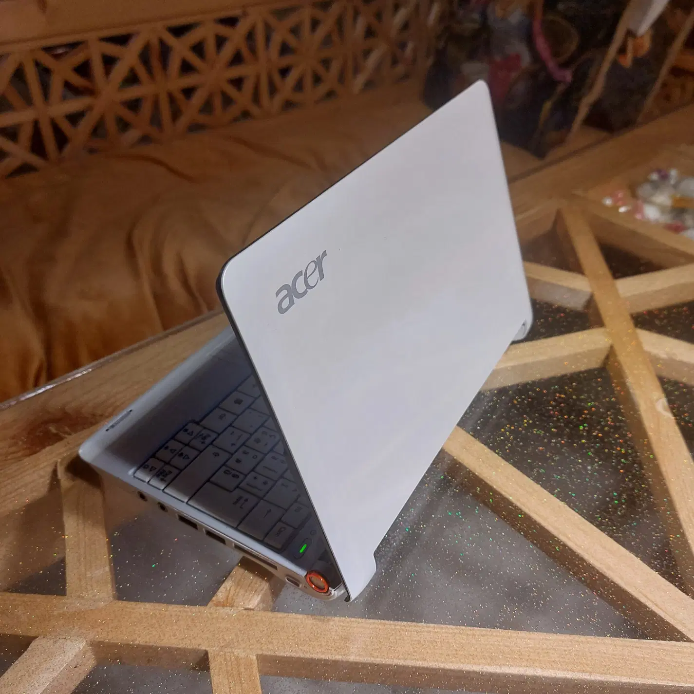 نتبوک لپتاپ کوچک قدیمی لینوکسیAcer Aspire One|رایانه همراه|تهران, شهرک مخابرات|دیوار