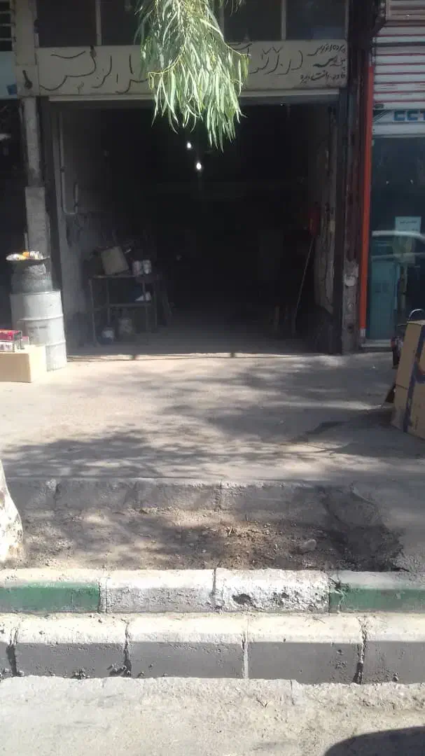 یک باب تجاری|اجارهٔ مغازه و غرفه|قم, وادی السلام|دیوار