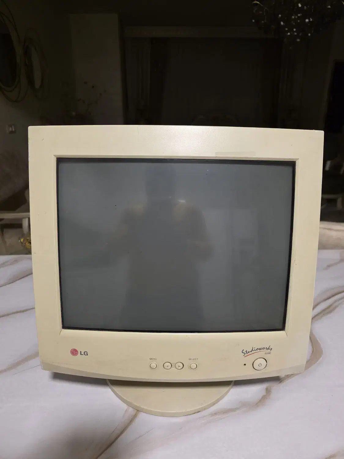 مانیتور ۱۵ اینچ LG|قطعات و لوازم جانبی رایانه|اصفهان, ملک‌شهر|دیوار