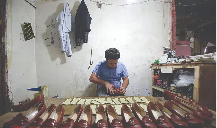 استخدام پستایی دوز، برشکار و چرخکار خانم و آقا|استخدام صنعتی، فنی، مهندسی|رشت, قاسمیه|دیوار