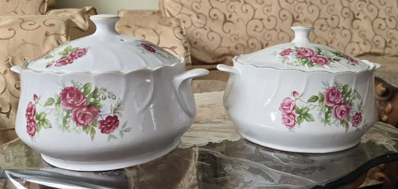 تعدادی ظروف چینی سوپ خوری نو قدیمی و آنتیک آنتیک|ظروف سرو و پذیرایی|تبریز, |دیوار