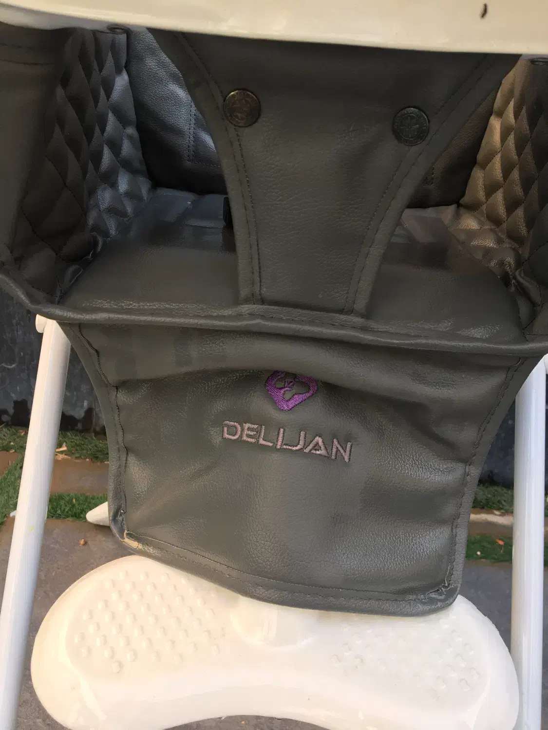 صندلی غذا کودک دلیجان کیوت پلاس در حد نو|تخت و صندلی بچه|کاشان, فین بزرگ|دیوار