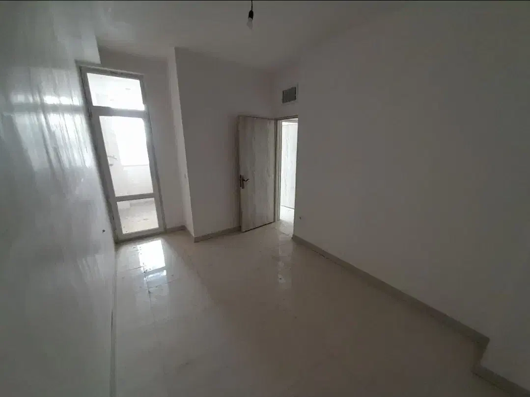 ۱۰۰ متر دو خوابه نوساز فول امکانات