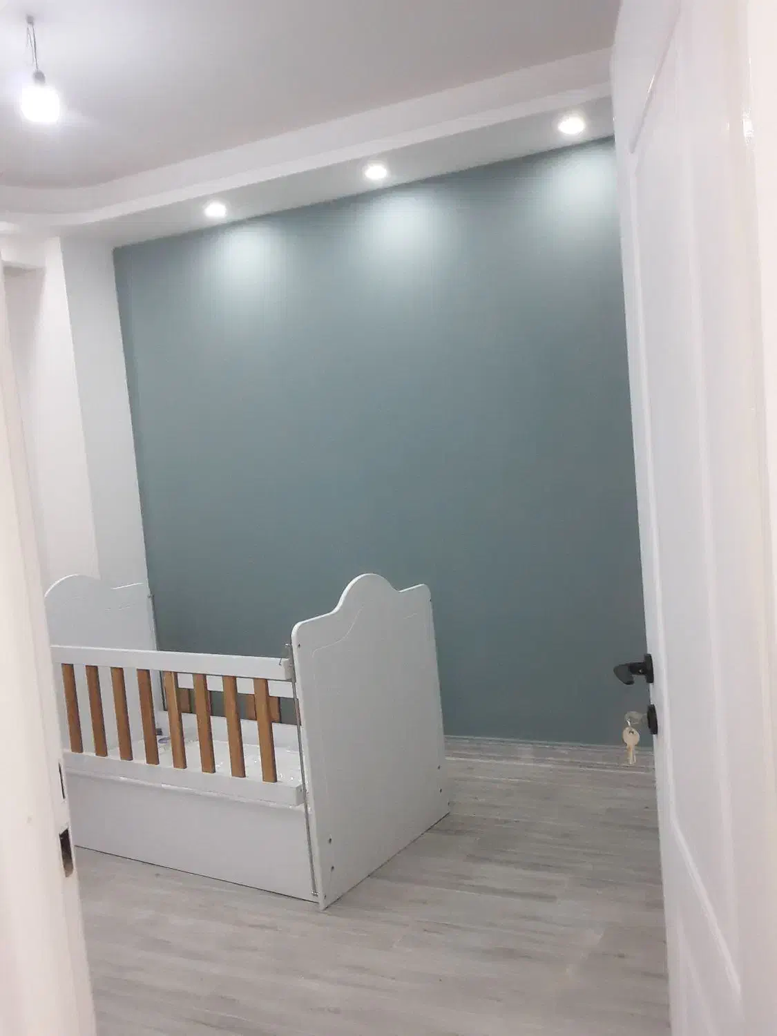 نقاشی ساختمان باکیفیت خوب|خدمات پیشه و مهارت|رشت, فلسطین|دیوار