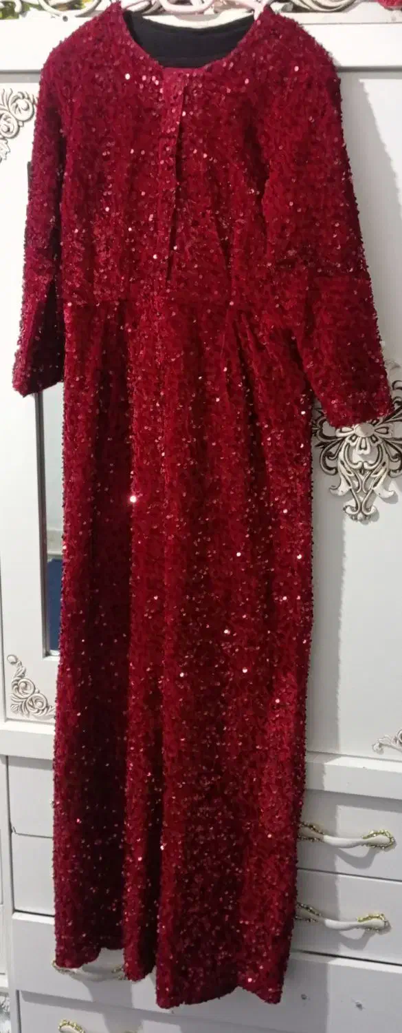 سه تا پیرهن|لباس|الیگودرز, |دیوار