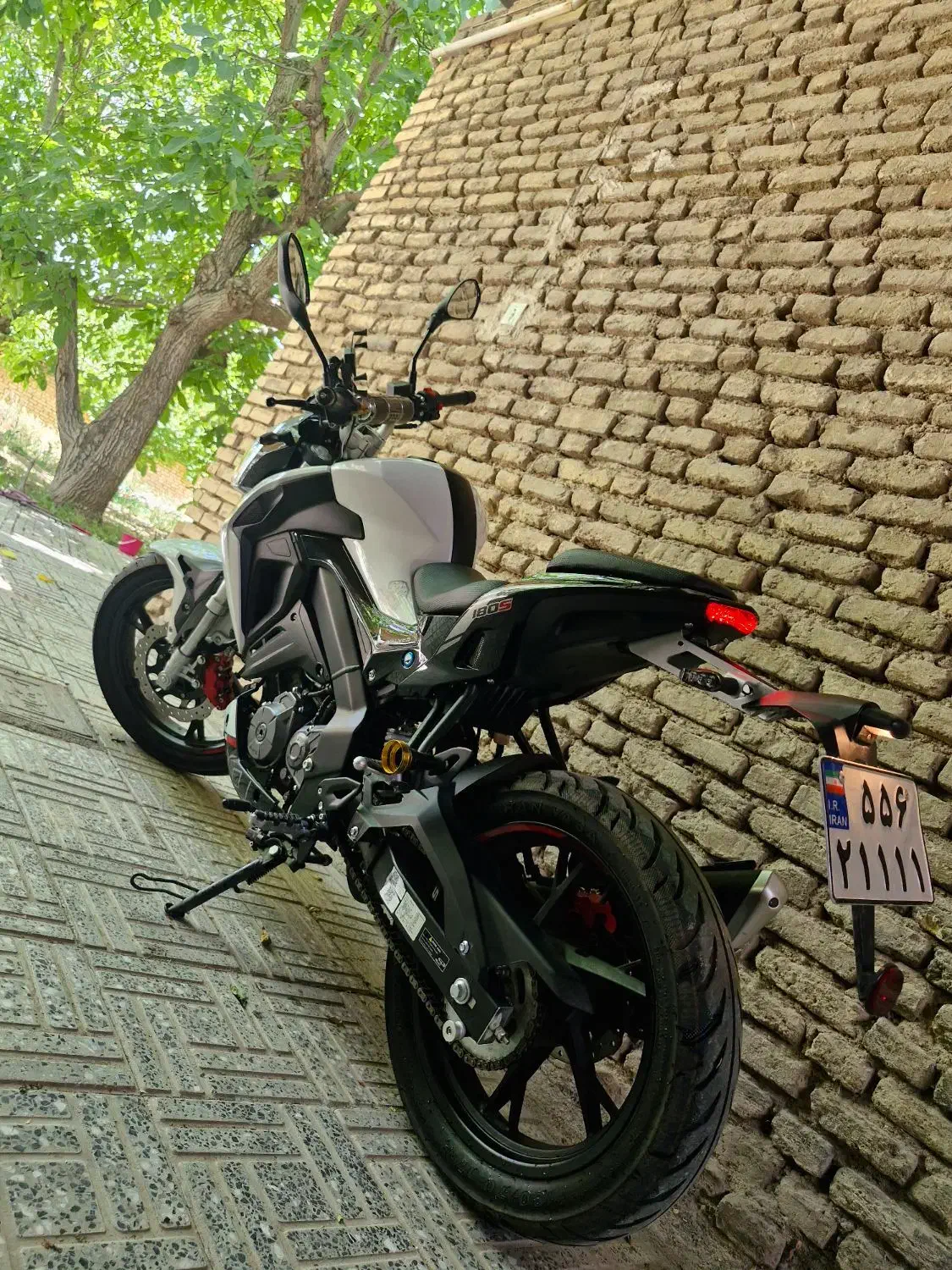 فروش موتور بنلی ۱۸۰|موتورسیکلت|شهرکرد, |دیوار
