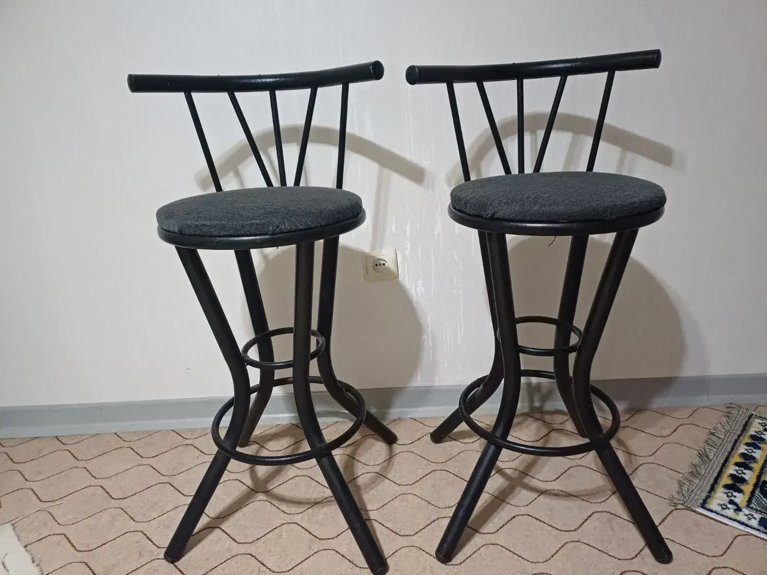 صندلی اپن|صندلی و نیمکت|صدرا-فارس, فاز ۱|دیوار