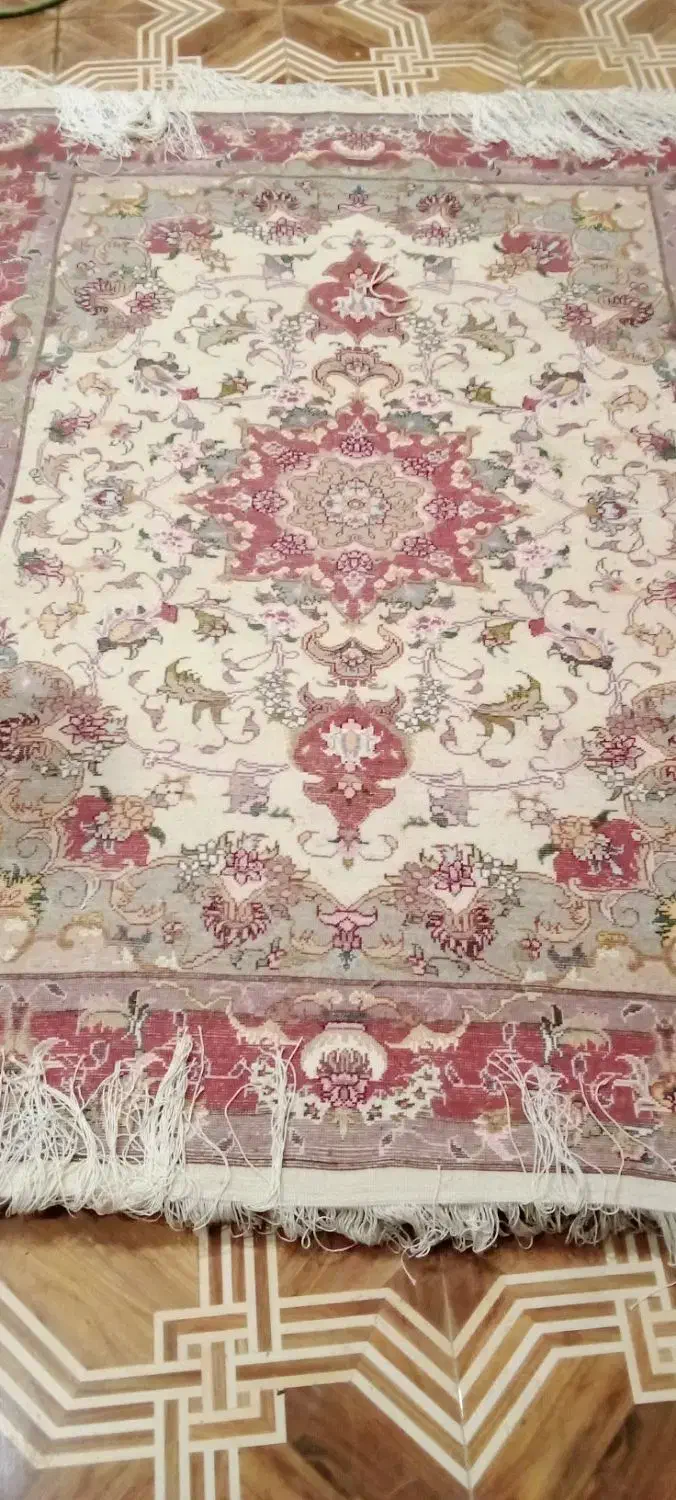 اندازه خوب|فرش|قلعه چای, |دیوار