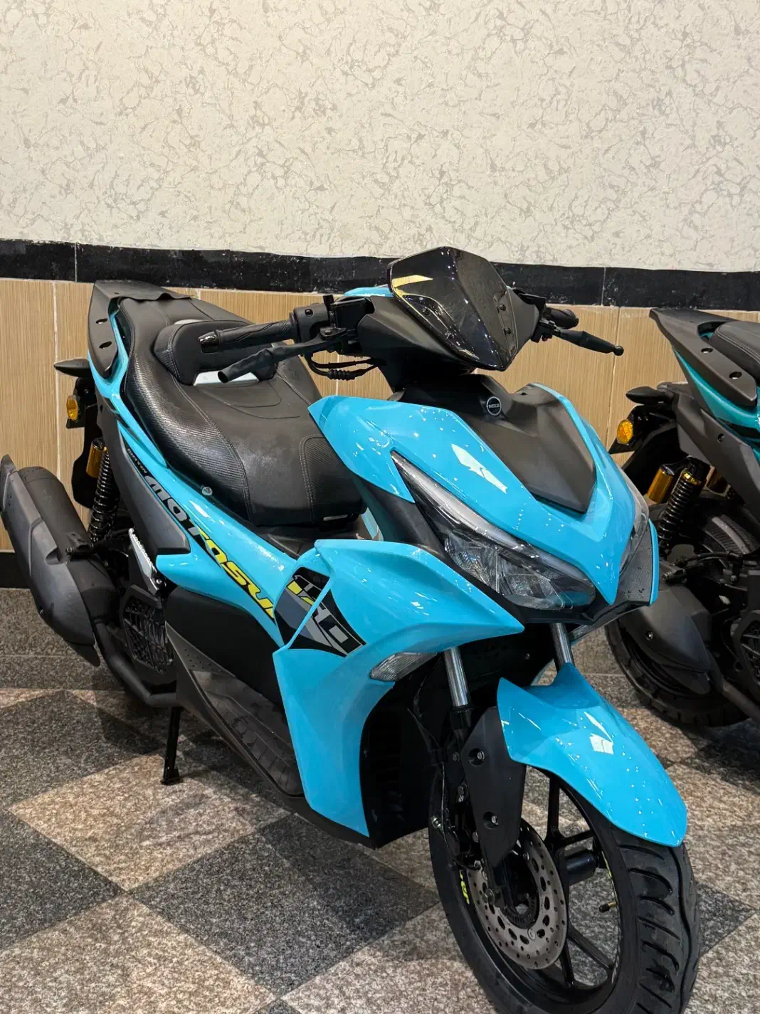 ایروکس رادیات دار اسپیشیال(کلیک ای دی وی)|موتورسیکلت|اردبیل, |دیوار