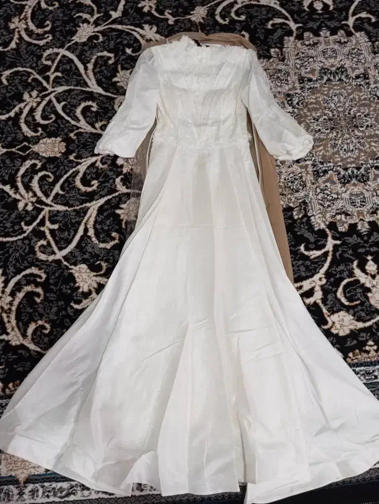 لباس عروس عقد یا نامزدی|لباس|پیشوا, |دیوار