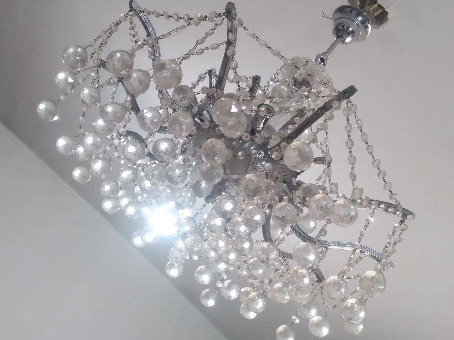 لوستر فروشی|لوستر و چراغ آویز|بومهن, |دیوار