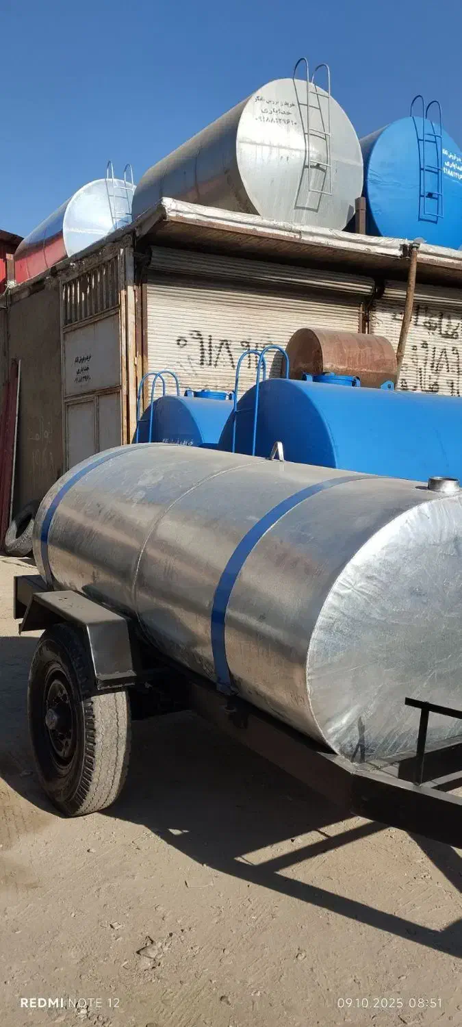 تعدادی تانکر چرخدار و نیسانی|مصالح و تجهیزات ساختمان|همدان, |دیوار