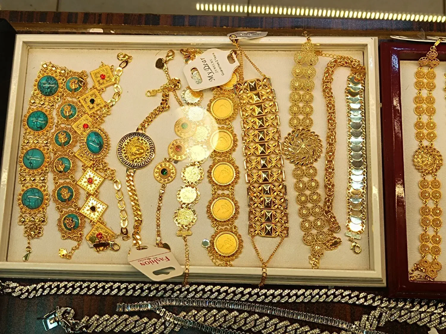 دستبند طرح طلا|بدلیجات|بوشهر, |دیوار