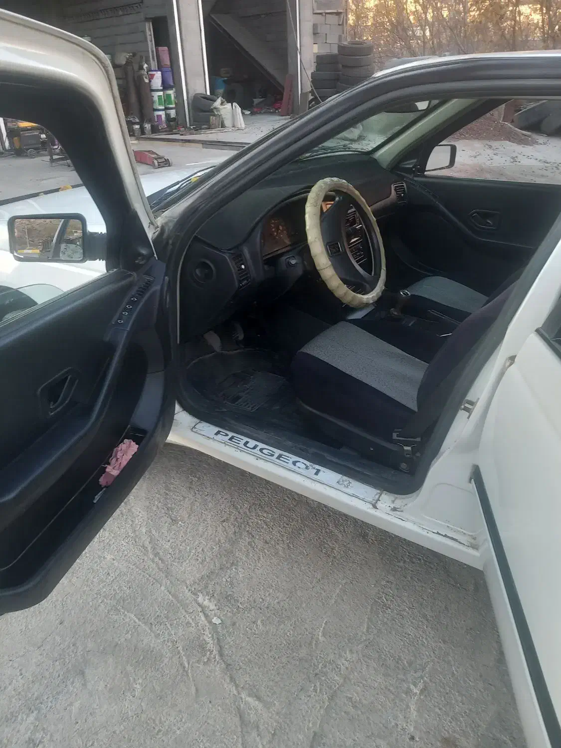 پژو Rd مدل ۸۱ بیرنگ|خودرو سواری و وانت|کرمانشاه, |دیوار