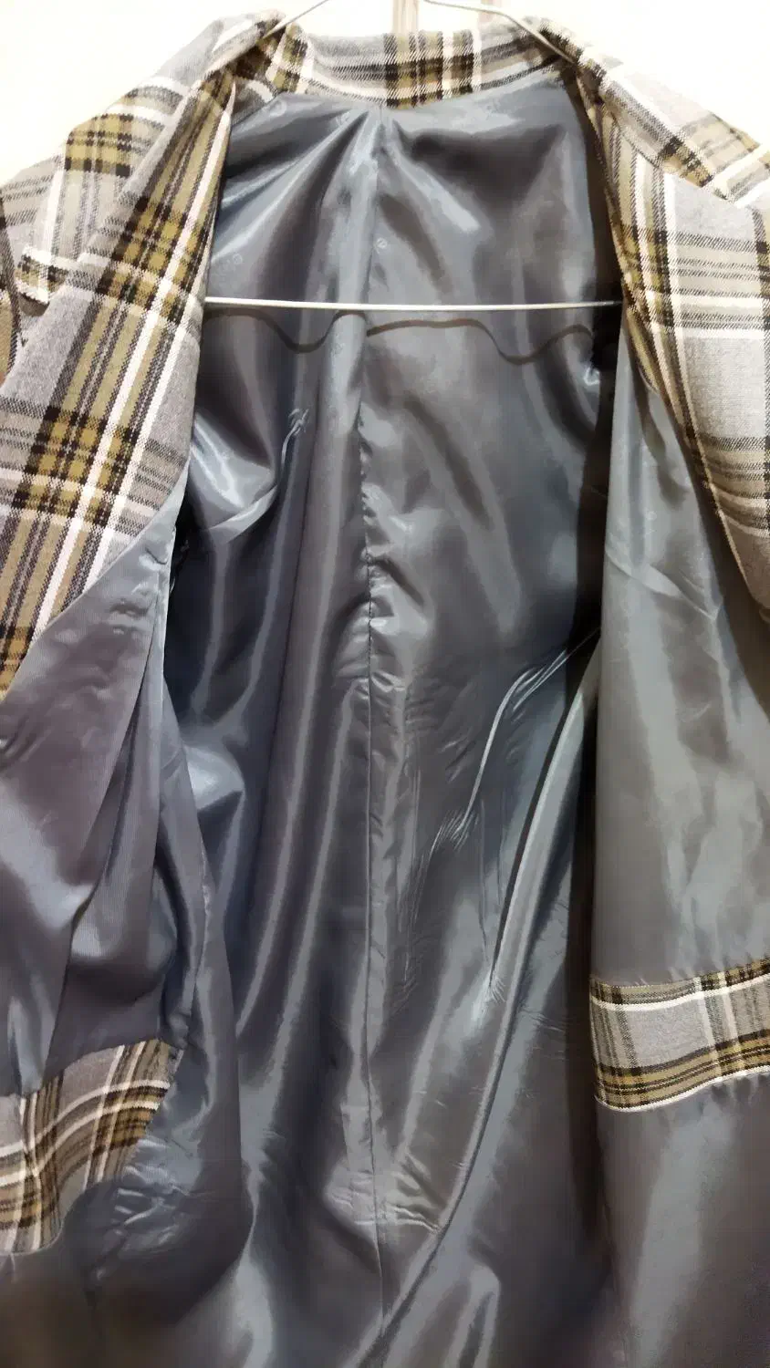 پالتو زنانه|لباس|تربتحیدریه, اندیشه|دیوار