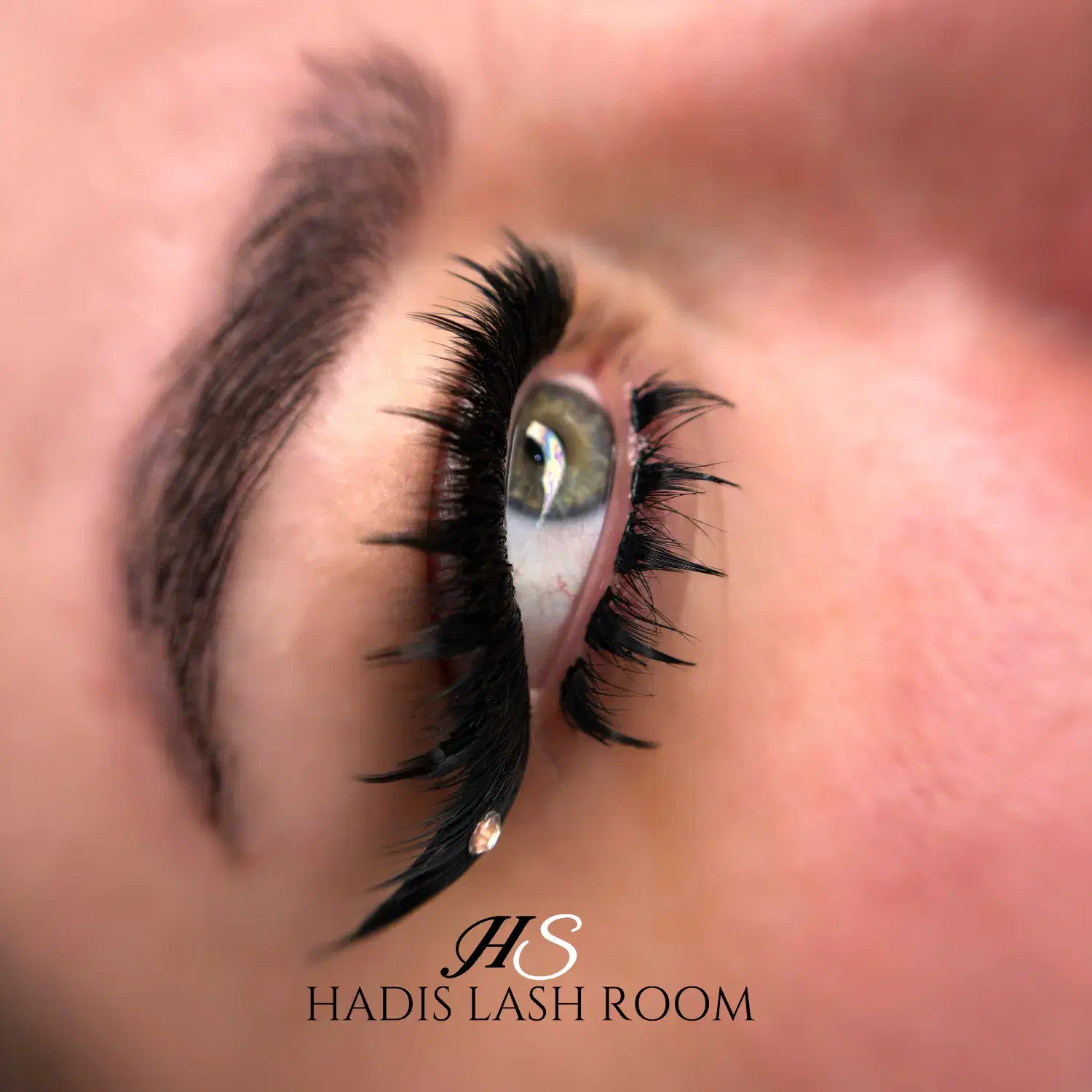 کاشت تخصصی مژه با قیمت باورنکردنی|خدمات آرایشگری و زیبایی|رشت, منظریه|دیوار