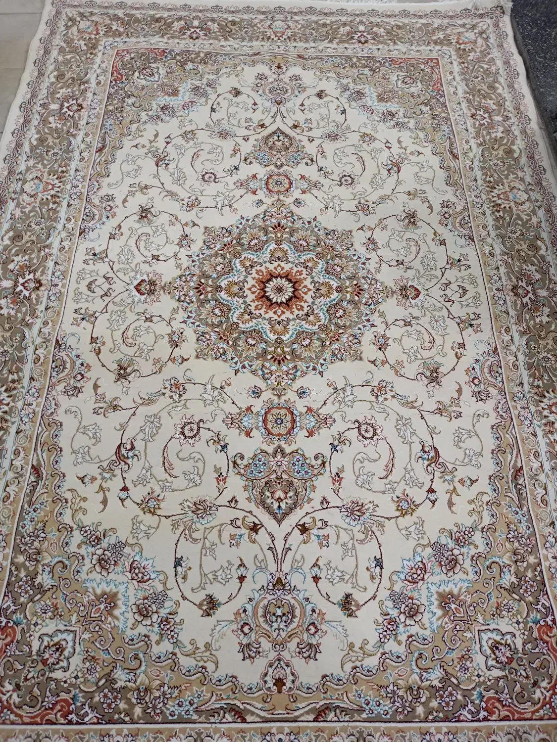 ۴ تا فرش ۷۰۰ کرمی دورین|فرش|ارومیه, |دیوار