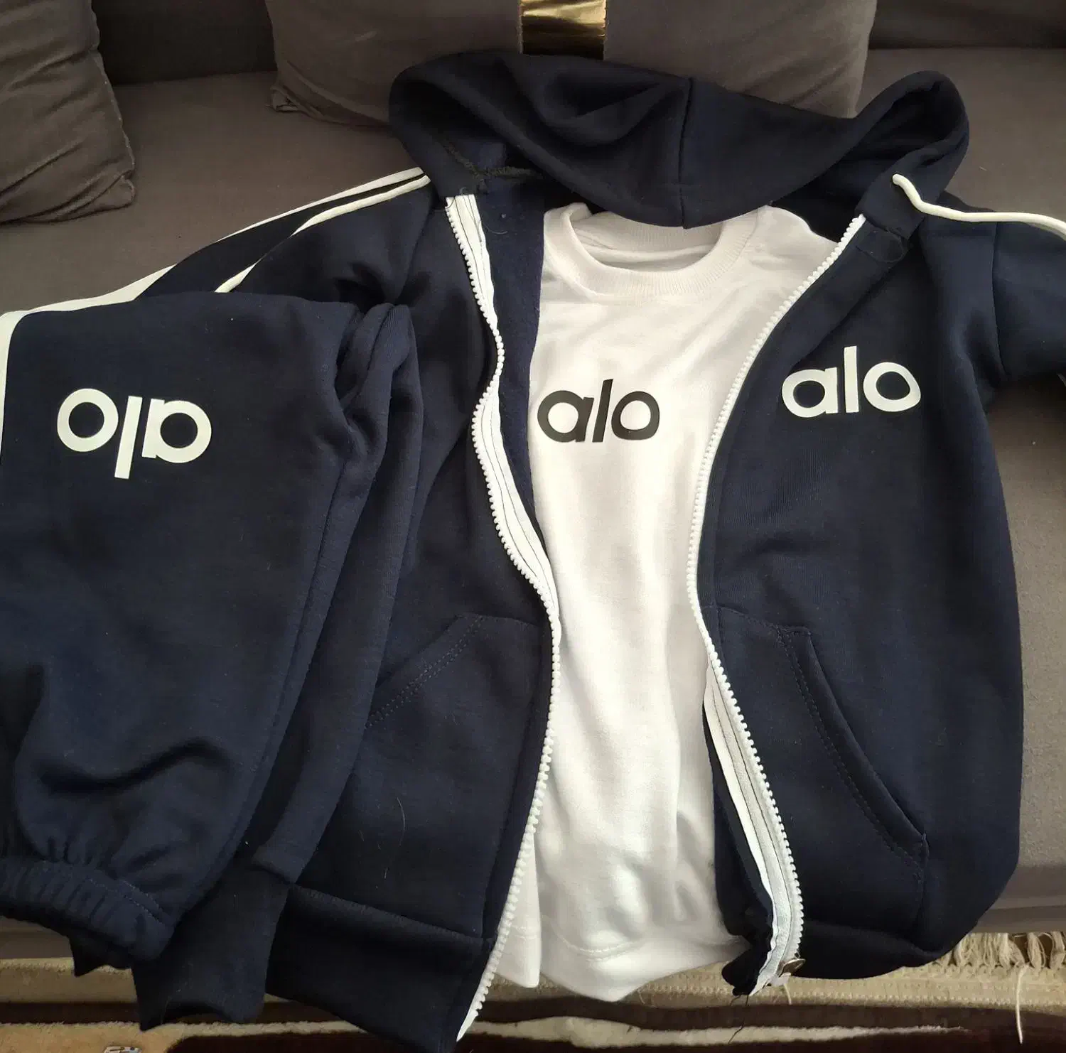 فروش لباس ورزشی|کفش و لباس بچه|یاسوج, |دیوار