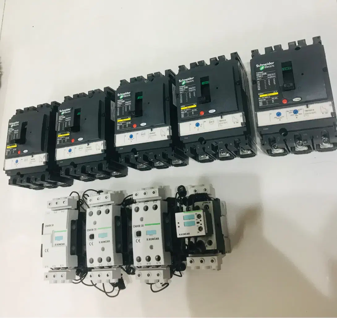 کلید اتوماتیک  اشنایدر و کانتکتور خازنی برندRK|ماشین‌آلات صنعتی|شاهین‌شهر, خانه کارگر|دیوار