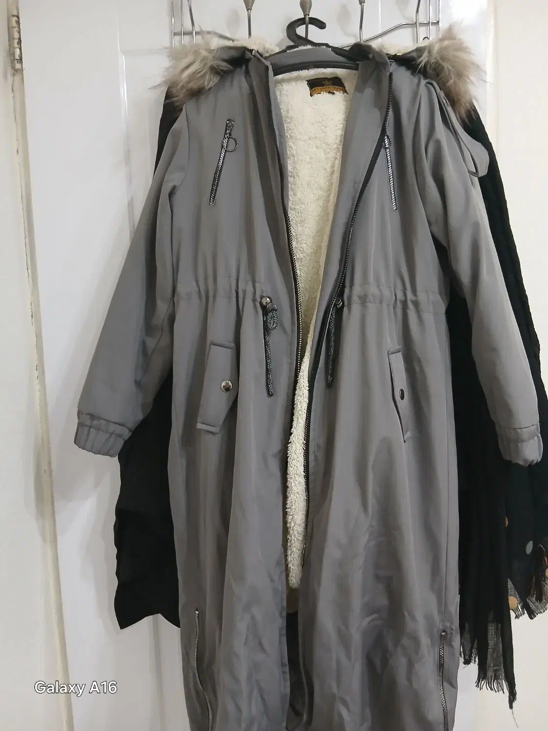 کاپشن|لباس|کرج, گلشهر|دیوار