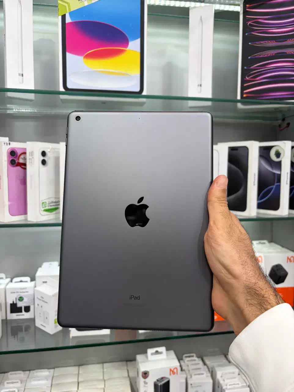 iPad 9th|تبلت|شیراز, ملاصدرا|دیوار