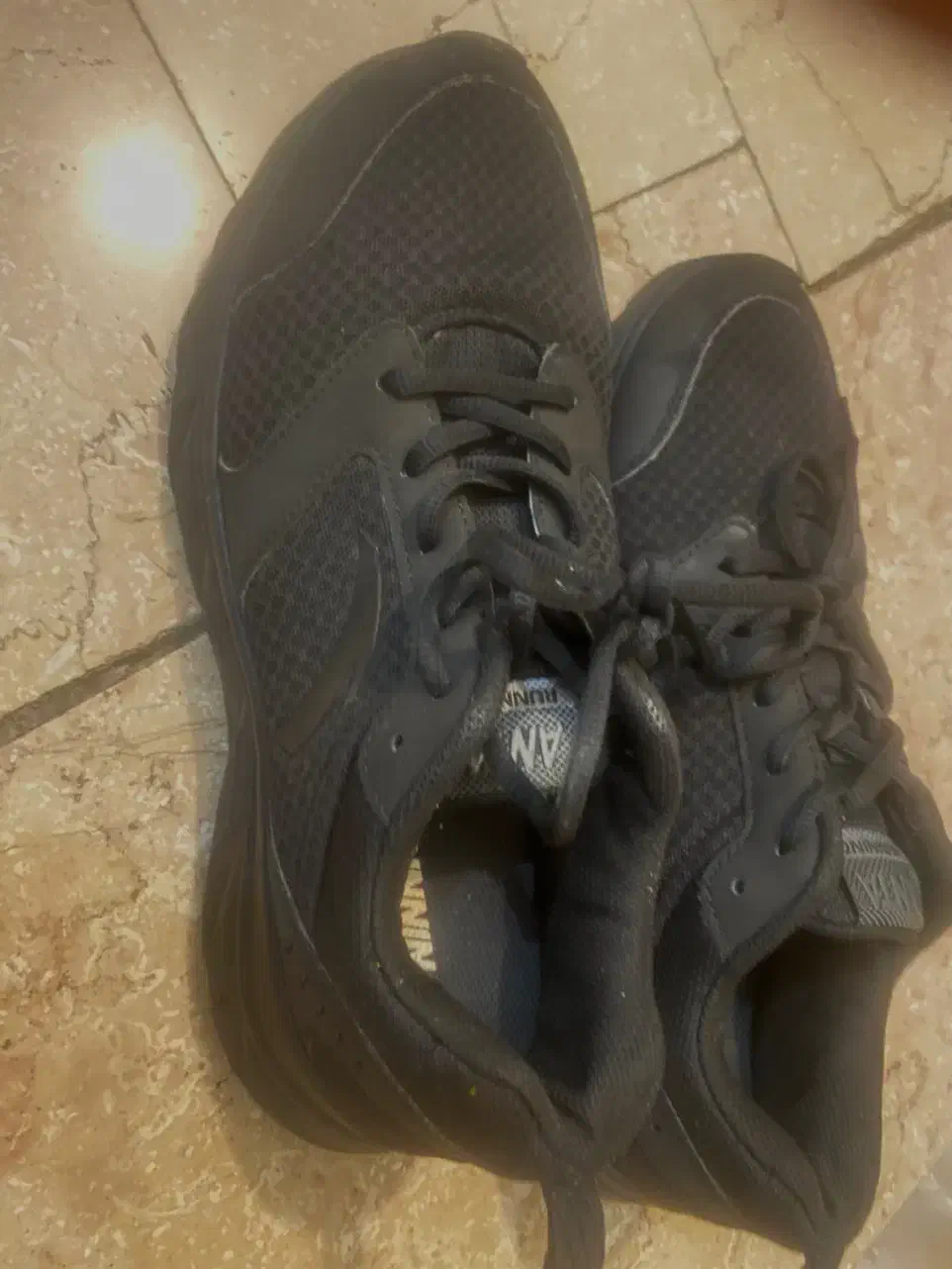 کتونی رانینگ رنگ مشکی برند Ruuning سایز ۴۳|کیف، کفش، کمربند|تهران, سبلان (لشگر)|دیوار