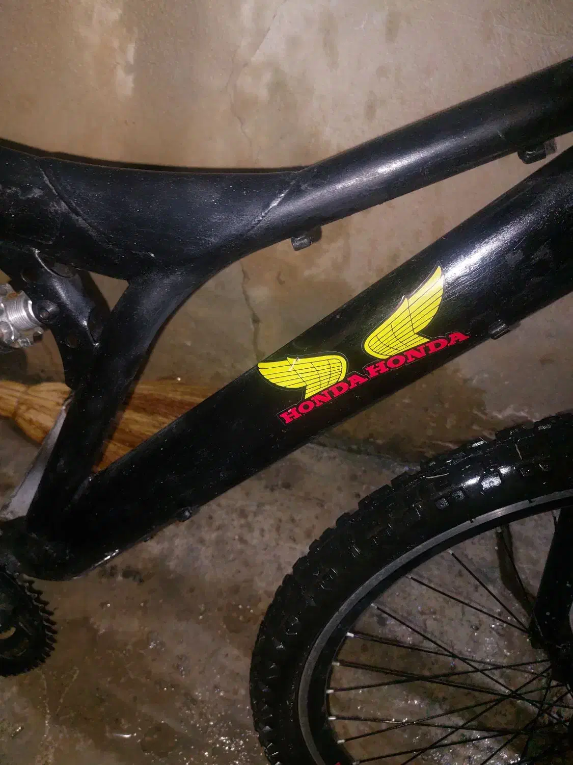 دوچرخه ۲۶|دوچرخه، اسکیت، اسکوتر|گنبد کاووس, |دیوار