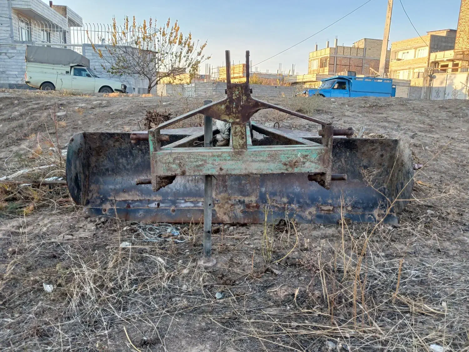 این دو دستگاه کشاورزی بفروش می رسد قیمت توافقی است|ماشین‌آلات صنعتی|قره ضیاالدین, |دیوار