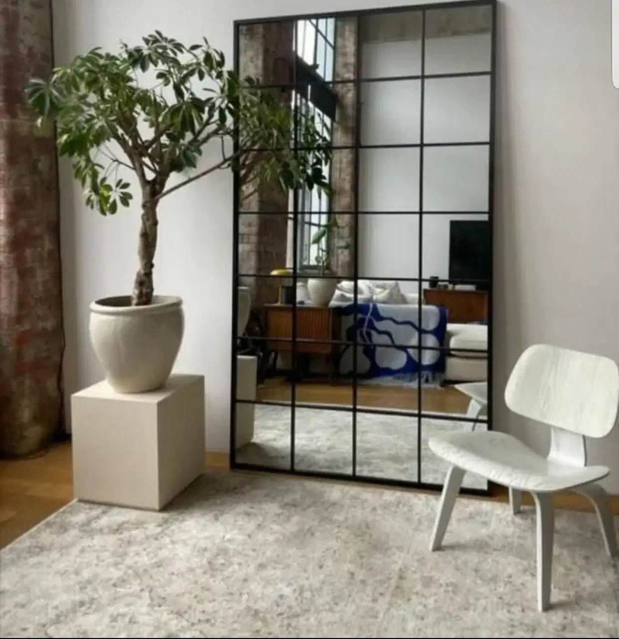 کد ۱۵۴/آینه فلزی رگال|آینه|ارومیه, |دیوار