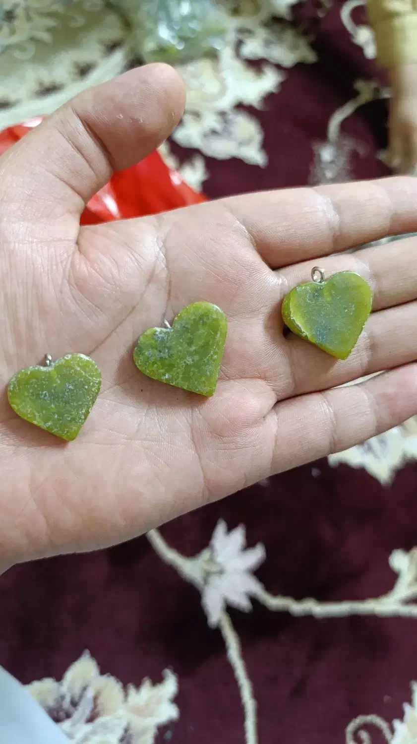 یشم افغان یا زهر مهره زیتونی|جواهرات|قم, لبچال|دیوار