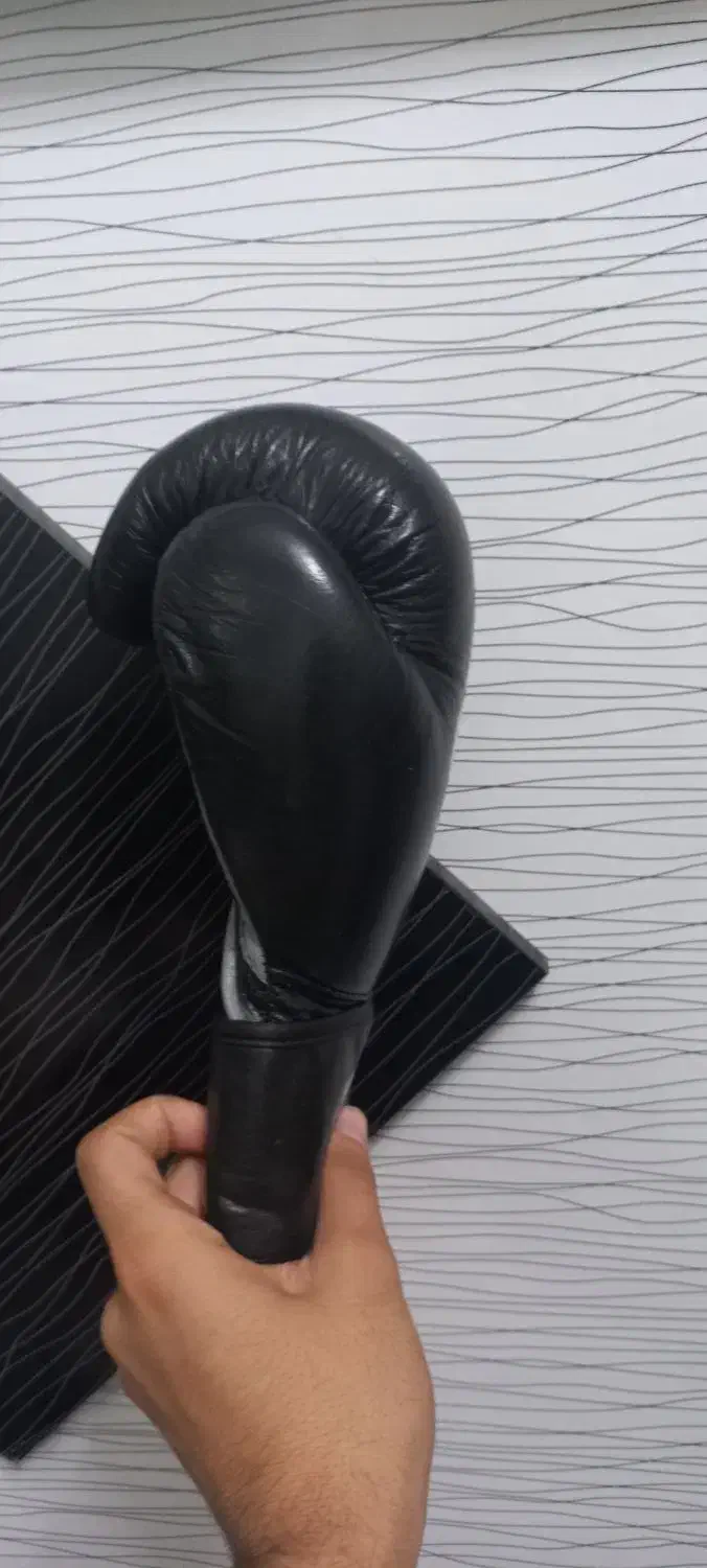 دستکش بوکس ونوم|تجهیزات ورزشی|مشهد, سرافرازان|دیوار