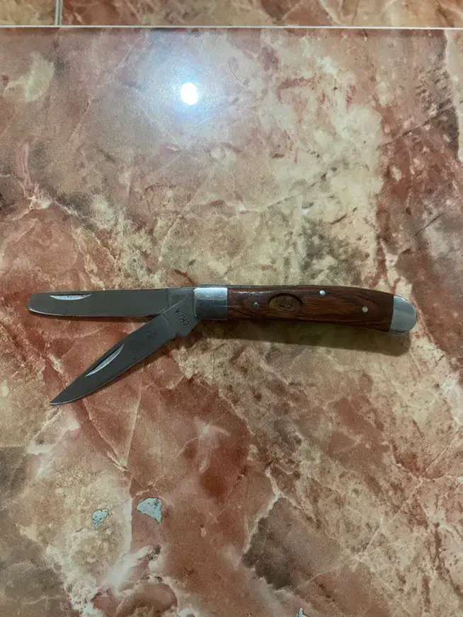 چاقو های مختلف در حد نو|کوهنوردی و کمپینگ|ساری, |دیوار